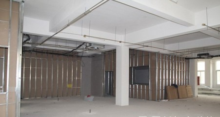 福永塘尾工厂隔墙、装修与翻新 高性价比厂房改造解决方案